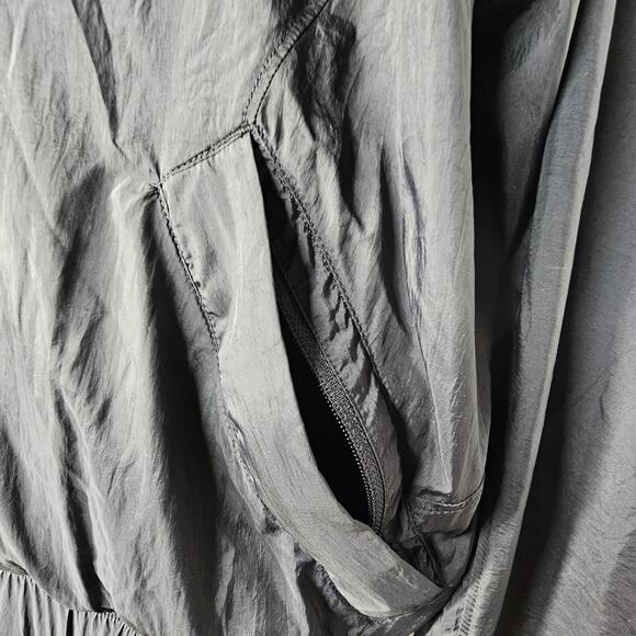 Lululemon Bombs Away Jacket Black / Summer Shade Medium Olive Dark Olive Size 6 - Picture 10 of 11